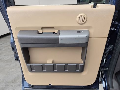 Used 2015 Ford F250 Lariat w/ Lariat Ultimate Package image 17