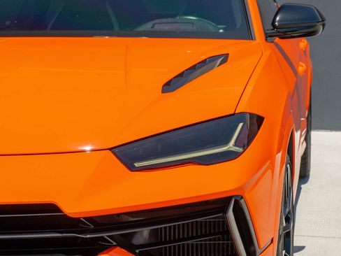 Used 2023 Lamborghini Urus S AWD/4WD image 28