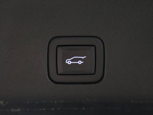 Used 2023 Cadillac Escalade ESV Sport Platinum w/ LPO, ONYX Package image 30