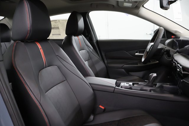 New 2026 Nissan Sentra SR w/ SR Premium Package FWD image 26