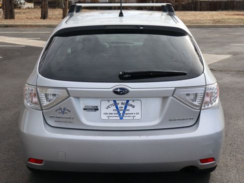 Used 2011 Subaru Impreza 2.5i Premium w/ PWR Moonroof Value Pkg image 6