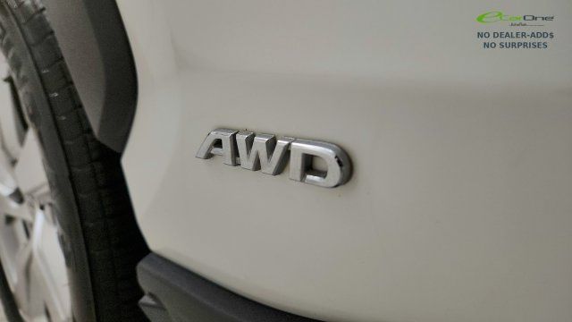 Used 2021 Toyota RAV4 XLE Premium AWD/4WD image 31