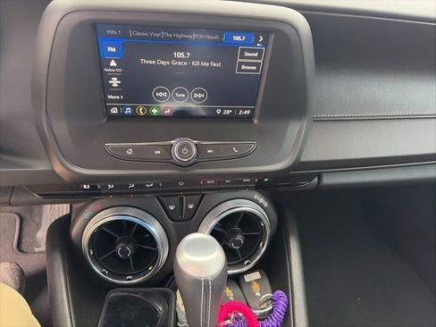 Used 2021 Chevrolet Camaro LT w/ RS Package image 6