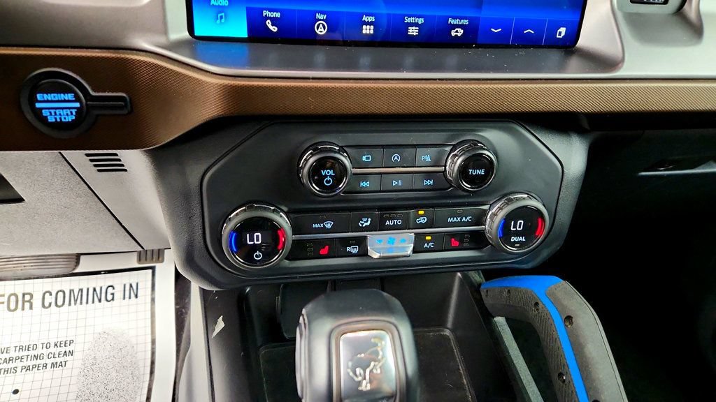 Used 2023 Ford Bronco Outer Banks w/ Sasquatch Package AWD/4WD image 17