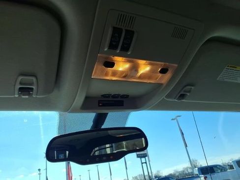 Used 2012 Chevrolet Avalanche LTZ image 14