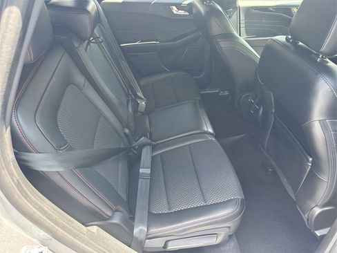 Used 2023 Ford Escape ST-Line Elite image 15