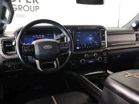 Used 2024 Ford F250 Platinum w/ FX4 Off-Road Package AWD/4WD image 2
