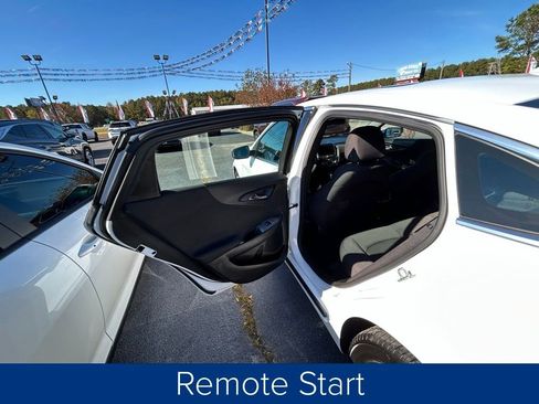 Used 2024 Chevrolet Malibu LT image 12