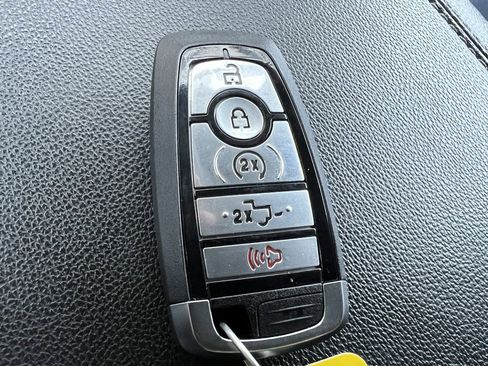 Used 2023 Ford F250 Lariat w/ Chrome Package image 49