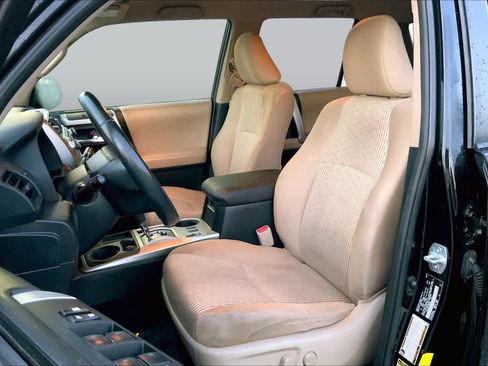 Used 2015 Toyota 4Runner SR5 RWD image 8