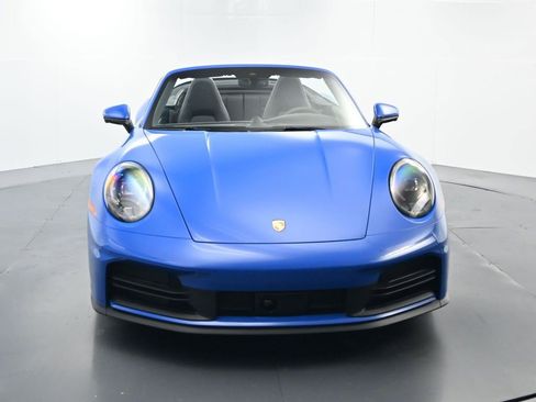 Used 2025 Porsche 911 Carrera image 18