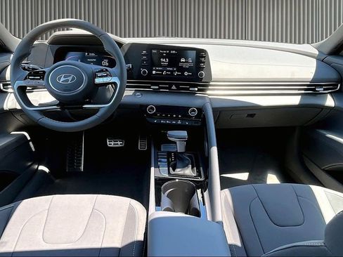 New 2026 Hyundai Elantra SEL Sport Premium FWD image 6