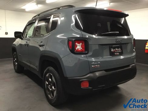 Used 2017 Jeep Renegade Sport w/ Power & Air Group AWD/4WD image 8