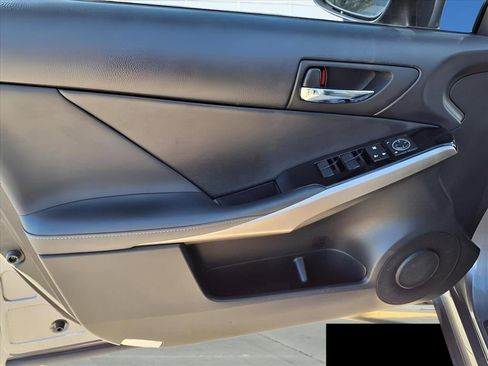Used 2015 Lexus IS 250 image 11