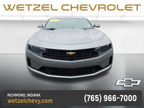 Used 2023 Chevrolet Camaro LT RWD image 9