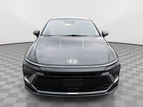 Used 2025 Hyundai Sonata SEL FWD image 2