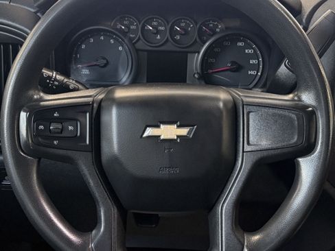 Used 2020 Chevrolet Silverado 1500 Custom w/ Custom Value Package AWD/4WD image 18