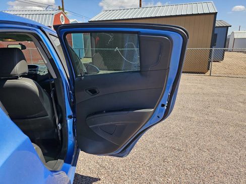 Used 2014 Chevrolet Spark LT image 4