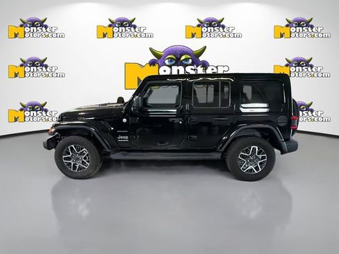 Used 2024 Jeep Wrangler Sahara w/ Technology Group AWD/4WD image 7
