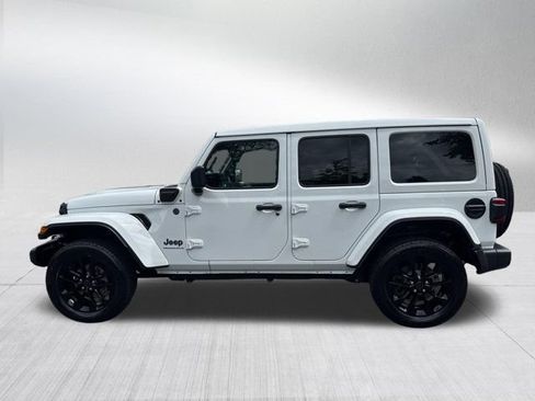 Certified 2025 Jeep Wrangler Unlimited Sahara w/ Safety Group AWD/4WD image 8