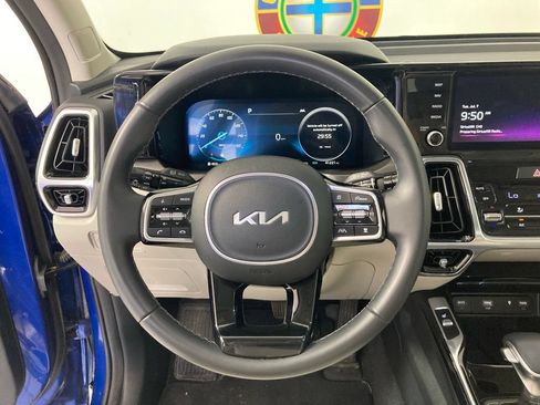 Used 2023 Kia Sorento SX AWD/4WD image 10