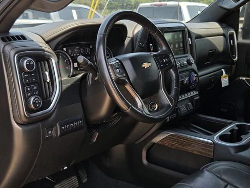 Used 2022 Chevrolet Silverado 2500 High Country w/ Z71 Off-Road Package AWD/4WD image 31