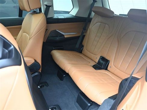 Used 2021 BMW X7 xDrive40i image 22