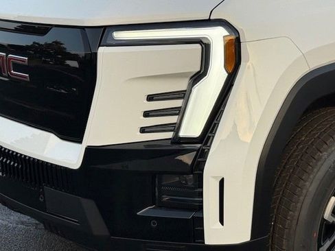 New 2026 GMC Sierra EV Elevation image 11