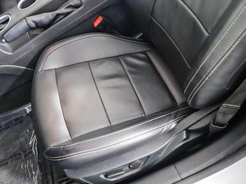 Used 2022 Ford Mustang Premium image 21