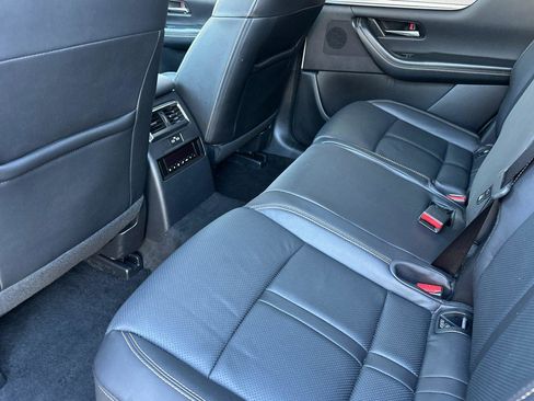 Certified 2024 MAZDA CX-90 Plug-In Hybrid w/ Preferred image 12