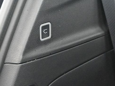 New 2026 Chrysler Pacifica Select image 25