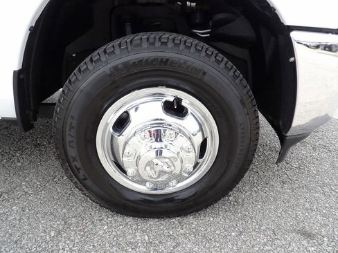 Used 2024 RAM 3500 SLT w/ Quick Order Package 2YG SLT AWD/4WD image 54