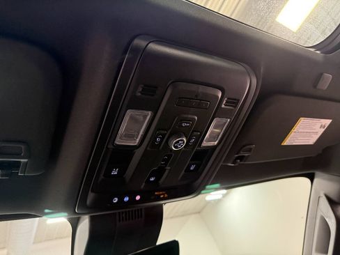 Used 2023 Chevrolet Tahoe High Country AWD/4WD image 84