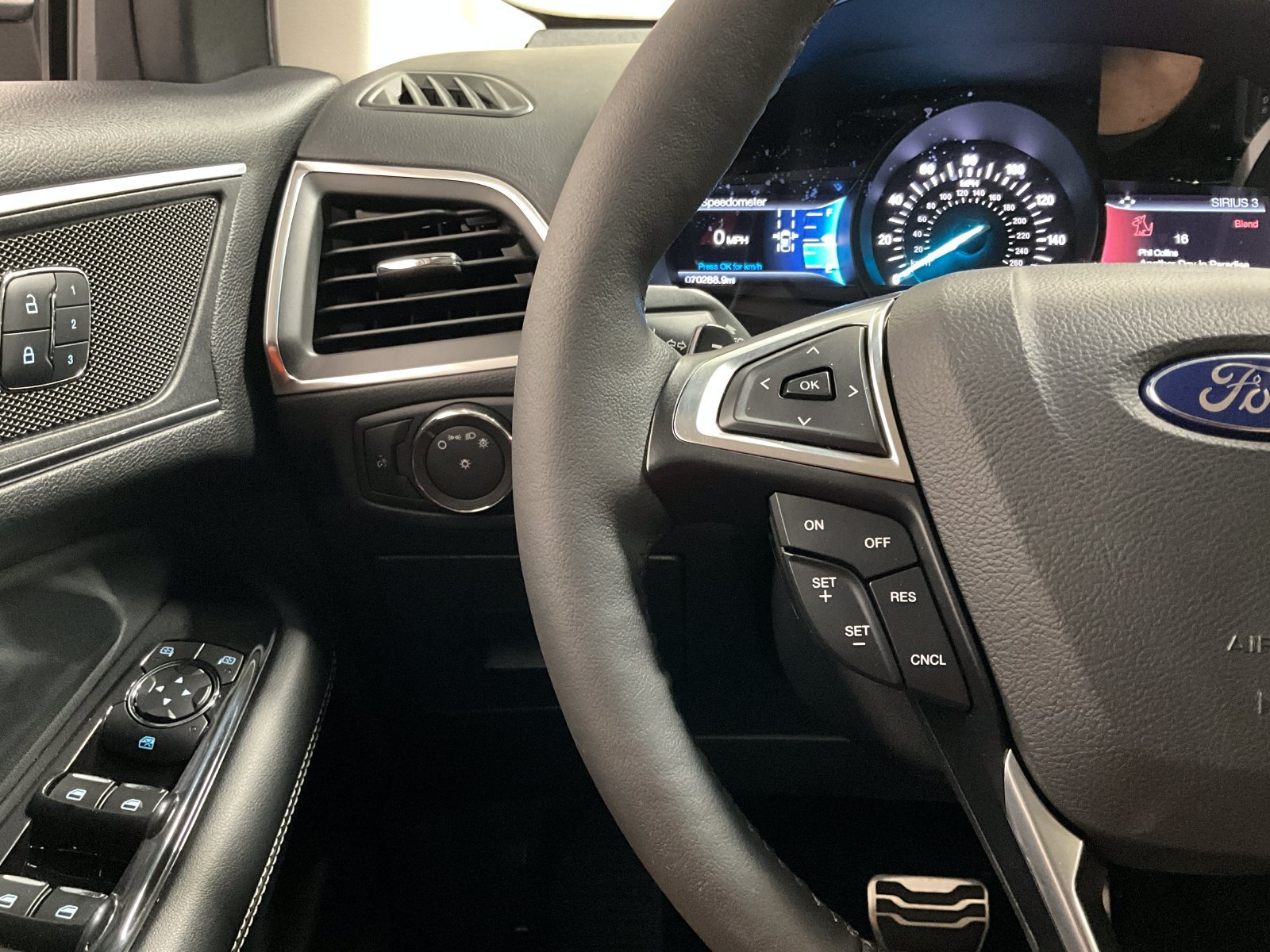 Used 2015 Ford Edge Sport w/ Equipment Group 401A AWD/4WD image 19