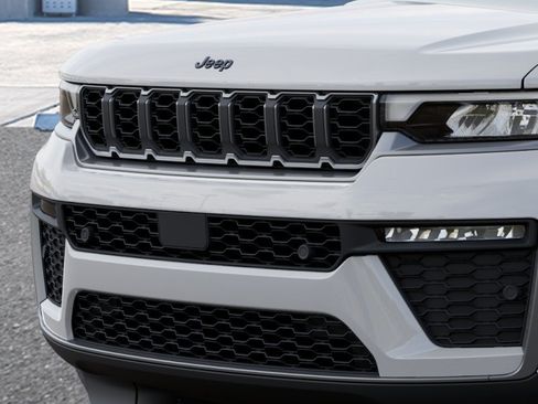New 2026 Jeep Grand Cherokee Limited AWD/4WD image 11