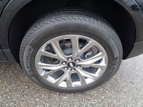 Certified 2023 Cadillac XT5 Premium Luxury w/ LPO, Floor Liner Package image 11