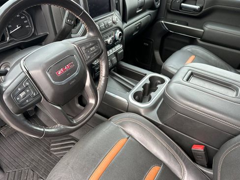 Used 2020 GMC Sierra 2500 AT4 w/ AT4 Premium Package image 9