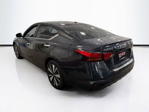 Used 2022 Nissan Altima 2.5 SV image 8