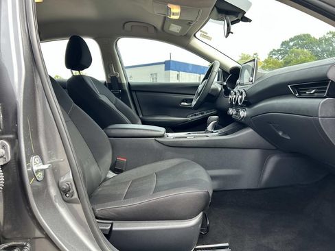 Certified 2024 Nissan Sentra SV w/ All-Weather Package FWD image 17