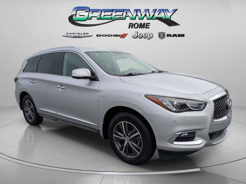 Used 2019 INFINITI QX60 Luxe w/ Essential Package image 2