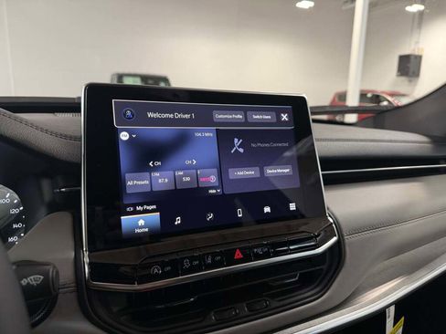 New 2026 Jeep Compass Limited image 31