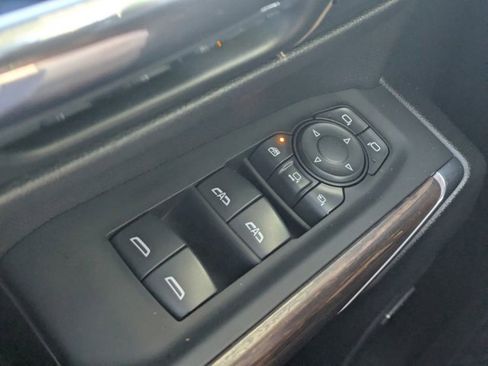 Used 2023 Chevrolet Silverado 2500 High Country w/ Z71 Off-Road Package image 17