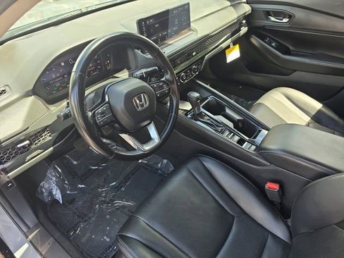 Used 2024 Honda Accord Touring image 19