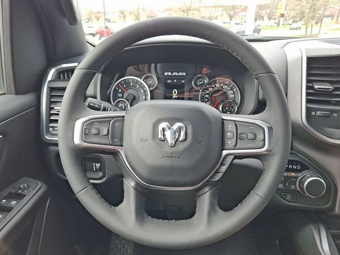 Used 2025 RAM 1500 Big Horn AWD/4WD image 8