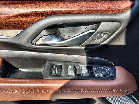 Used 2023 GMC Yukon Denali Ultimate image 22