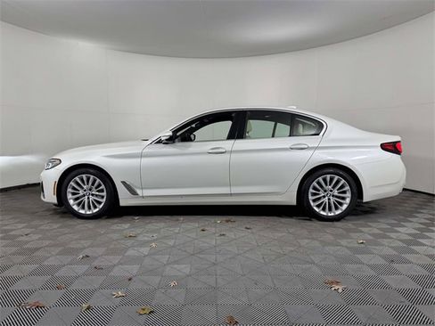 Used 2023 BMW 530i xDrive w/ Convenience Package image 11