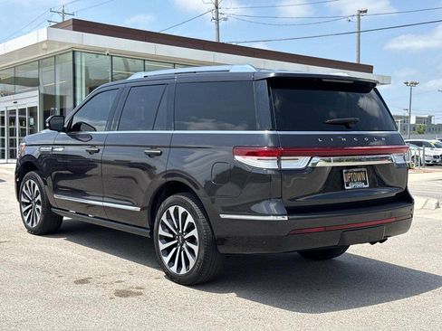 Certified 2024 Lincoln Navigator Reserve AWD/4WD image 8