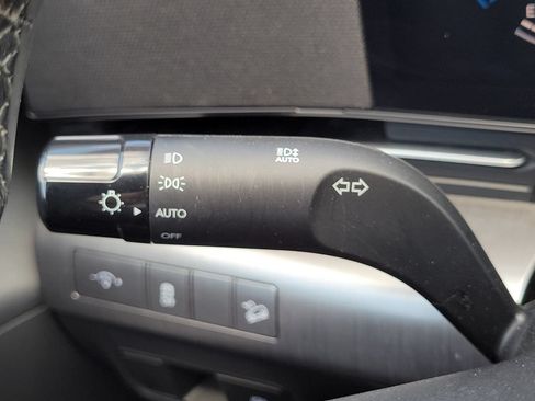 Used 2025 Hyundai Kona SEL FWD image 28