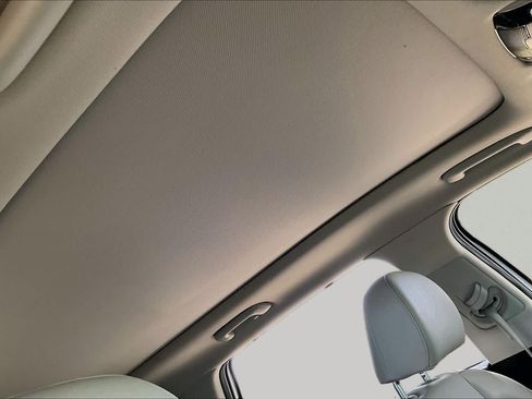 Used 2023 Kia Sorento SX AWD/4WD image 14