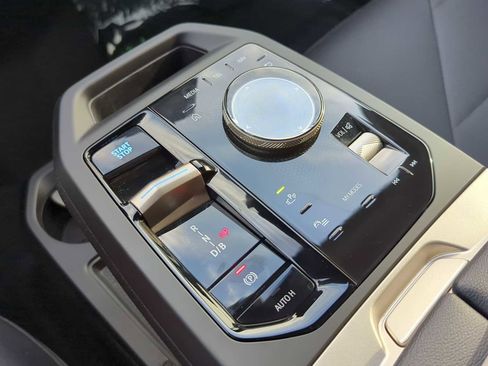 Used 2025 BMW iX xDrive50 image 31